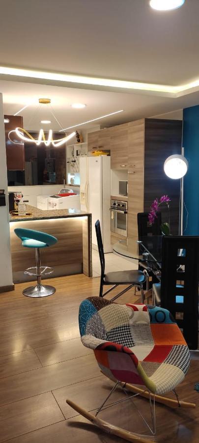 Suite De Lujo, Piso Alto, Junto Parque Carolina, Generador Electrico Quito Exterior photo