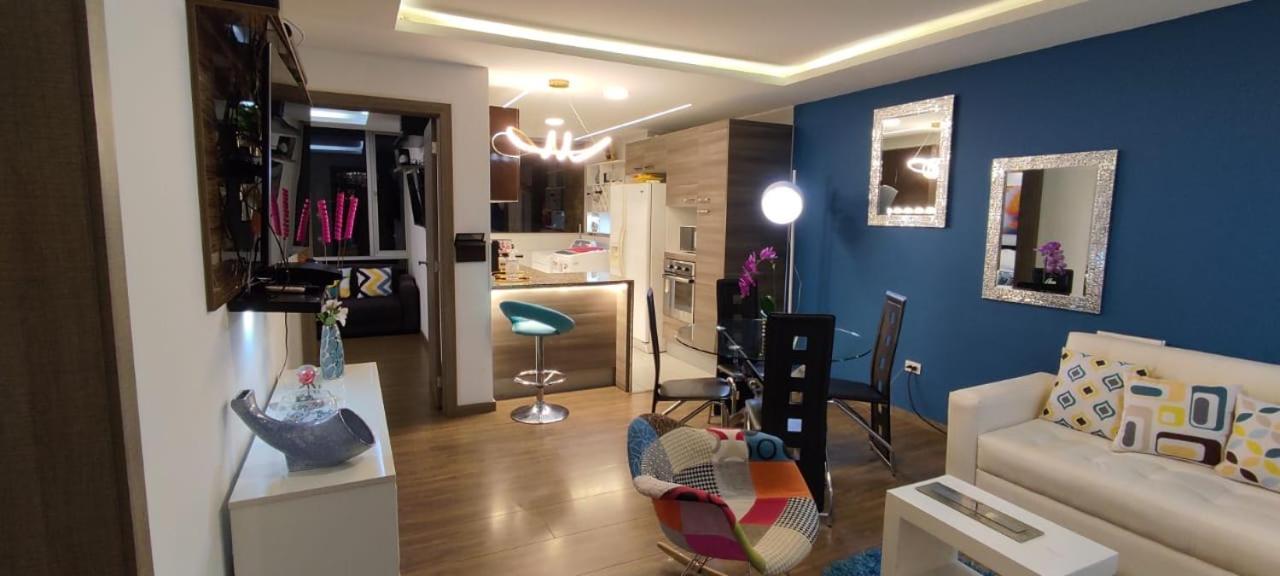 Suite De Lujo, Piso Alto, Junto Parque Carolina, Generador Electrico Quito Exterior photo